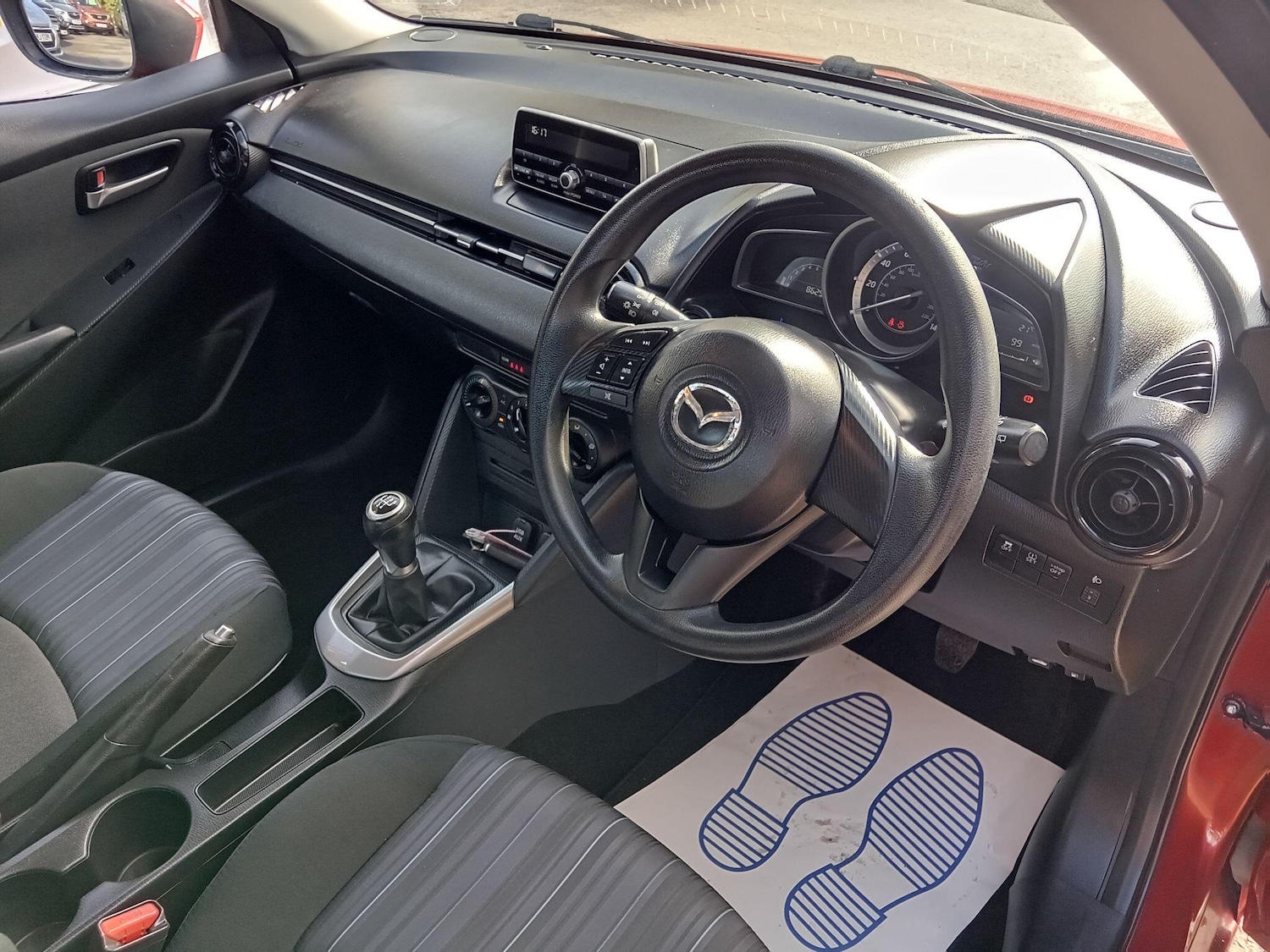 Used Mazda Mazda2 2015 for sale - 75940393: Photo 15
