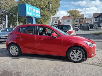 Used Mazda Mazda2 2015 for sale - 75940393: Photo
