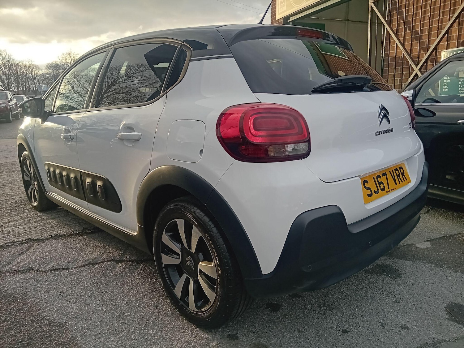 Used Citroen C3 2017 for sale - 76688962: Photo 3