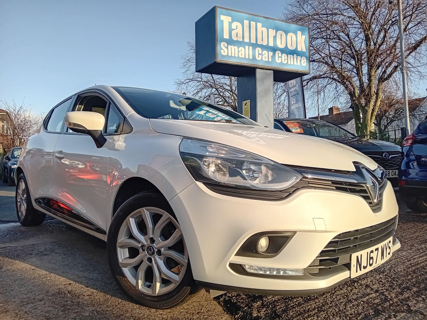 Used Renault Clio 2017 for sale - 76701617: Photo 1