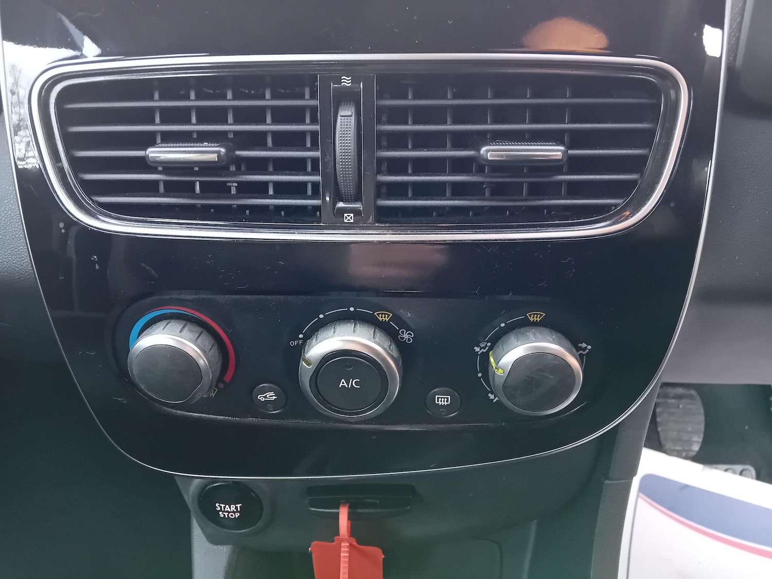 Used Renault Clio 2017 for sale - 76701617: Photo 19