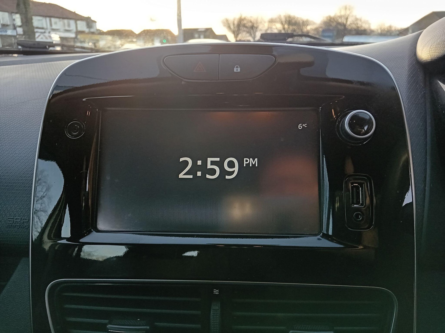 Used Renault Clio 2017 for sale - 76701617: Photo 21