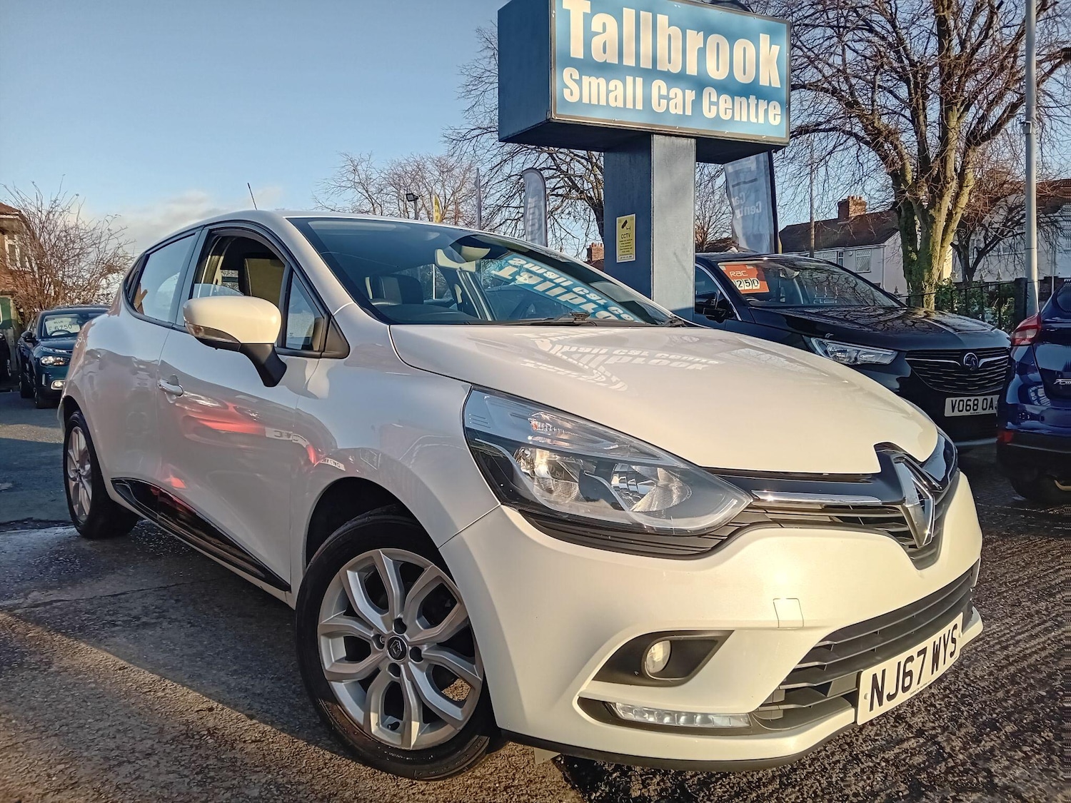 Used Renault Clio 2017 for sale - 76701617: Photo 5