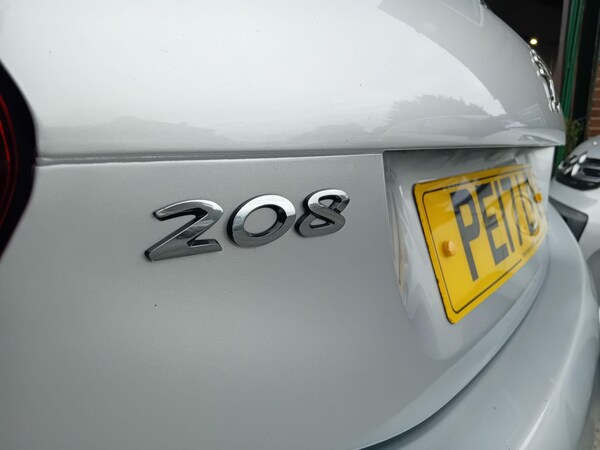 Used Peugeot 208 2017 for sale - 75362878: Photo 10