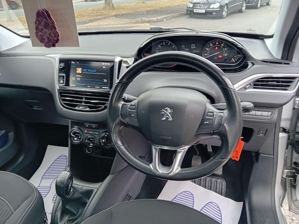 Used Peugeot 208 2017 for sale - 75362878: Photo 22