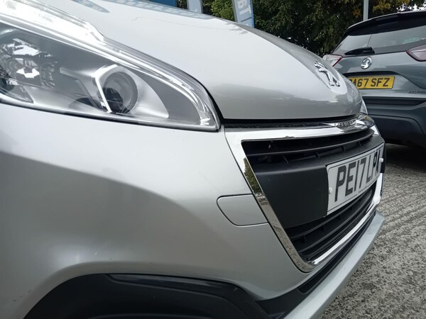Used Peugeot 208 2017 for sale - 75362878: Photo 5