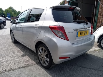 Used Toyota Yaris 2013 for sale - 78675345: Photo