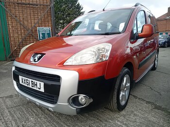 Used Peugeot Partner Tepee 2012 for sale - 77290604: Photo