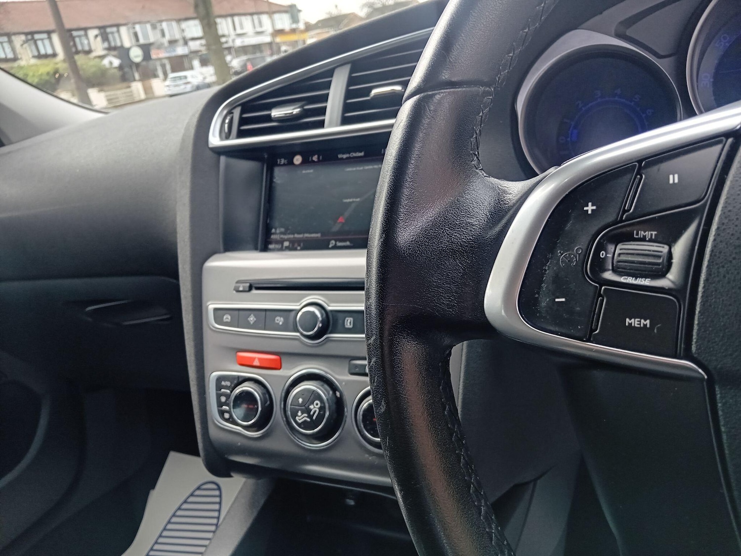 Used Citroen C4 2018 for sale - 76701877: Photo 10