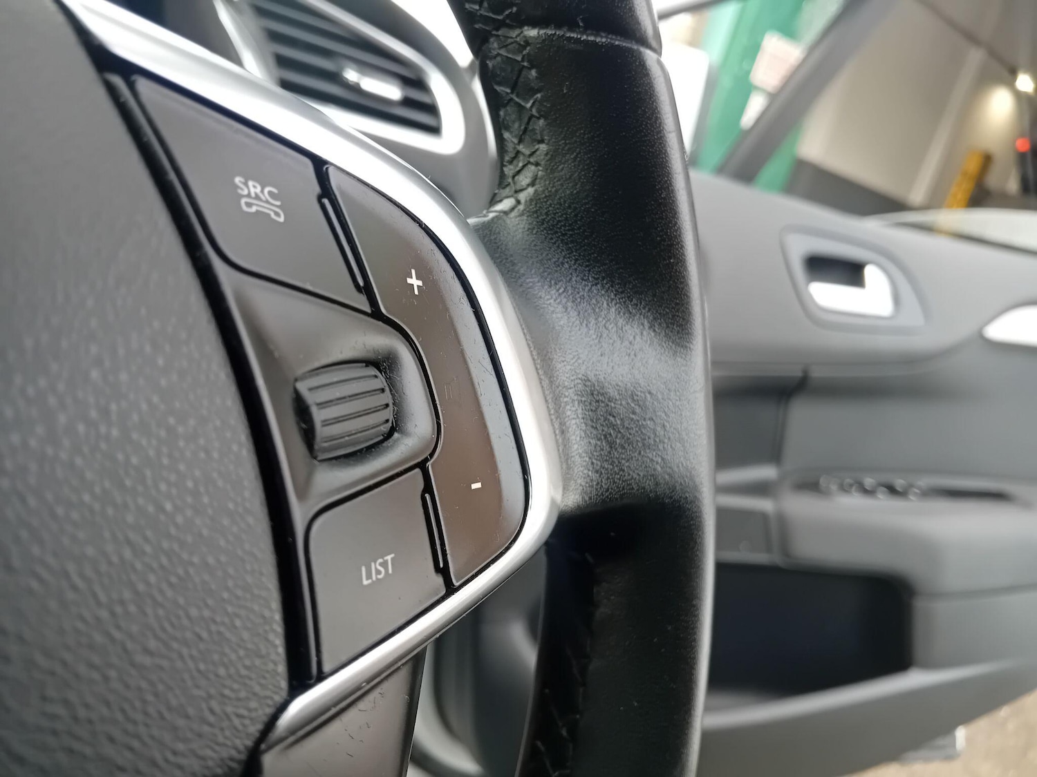 Used Citroen C4 2018 for sale - 76701877: Photo 14