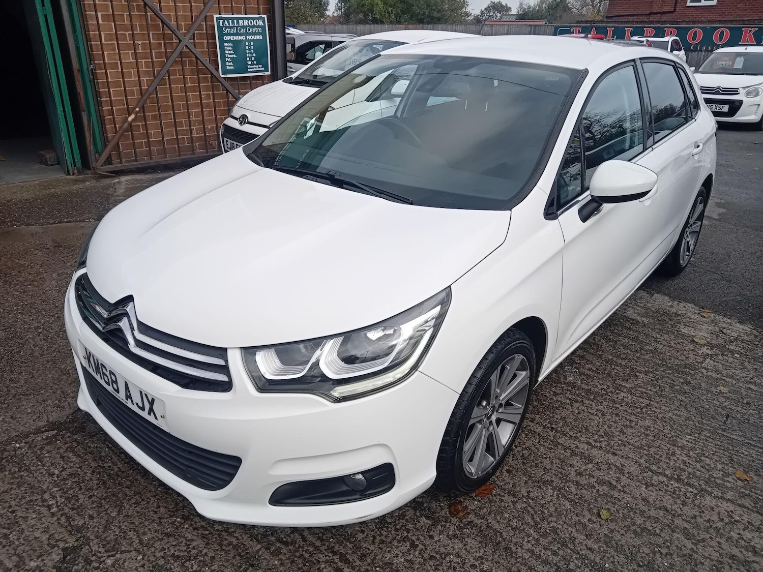 Used Citroen C4 2018 for sale - 76701877: Photo 3