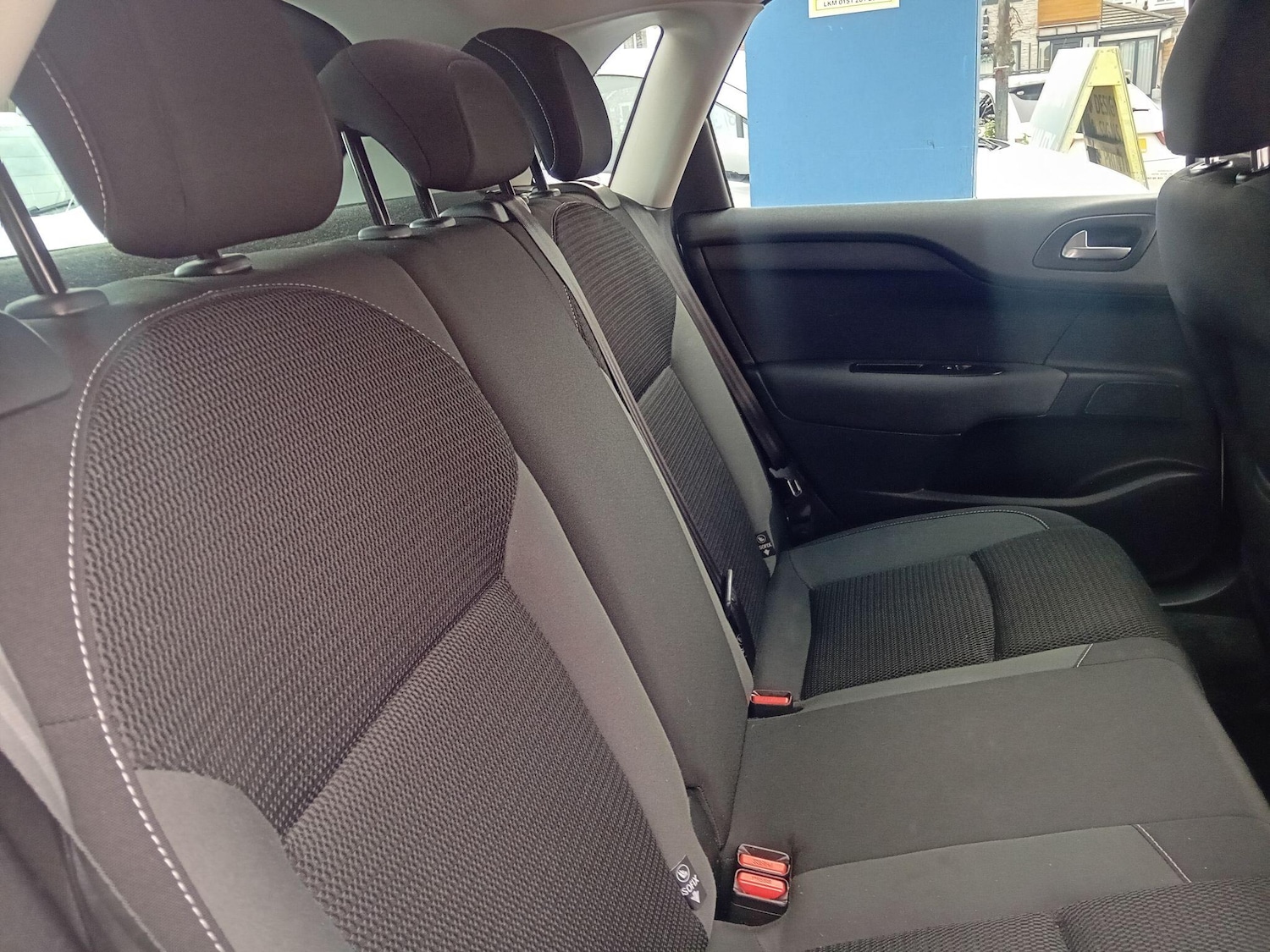 Used Citroen C4 2018 for sale - 76701877: Photo 8