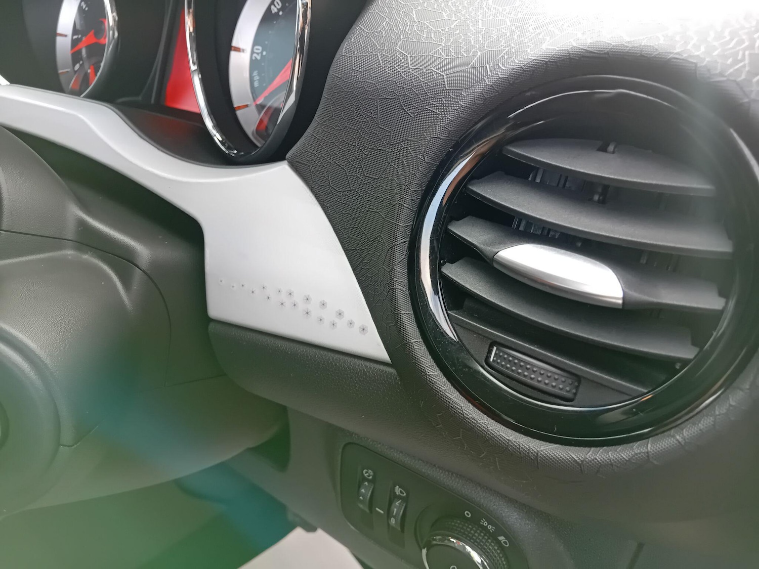 Used Vauxhall ADAM 2015 for sale - 76990656: Photo 22