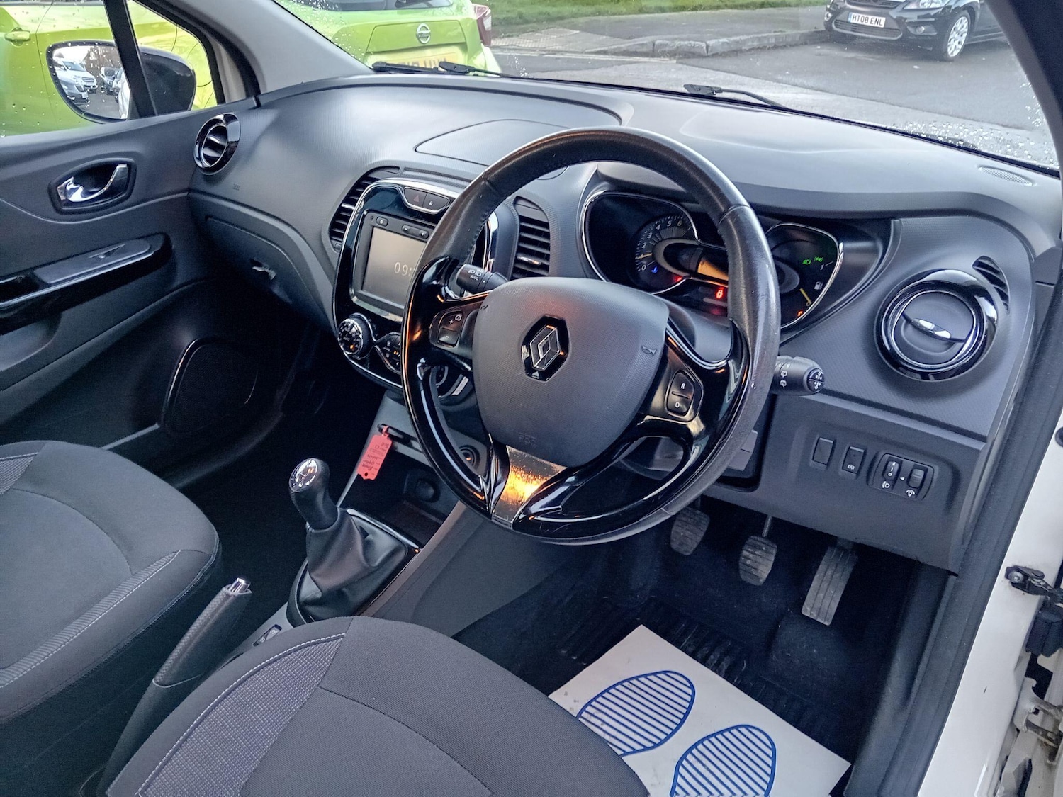 Used Renault Captur 2015 for sale - 76899045: Photo 10