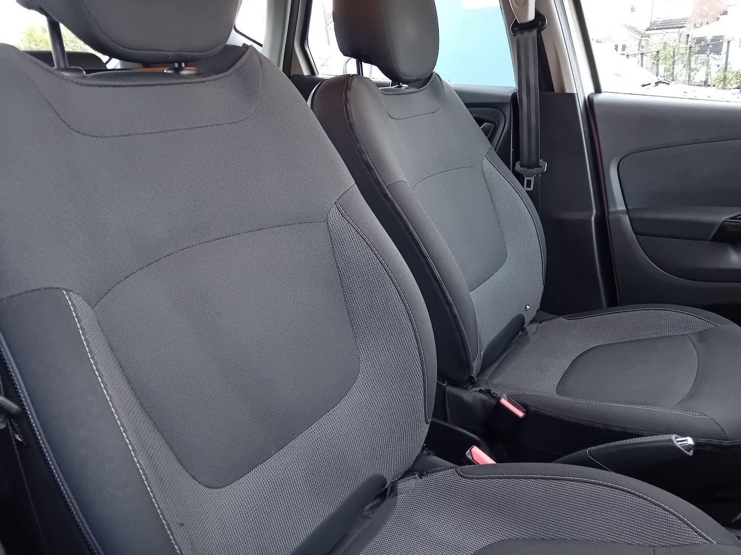 Used Renault Captur 2015 for sale - 76899045: Photo 13