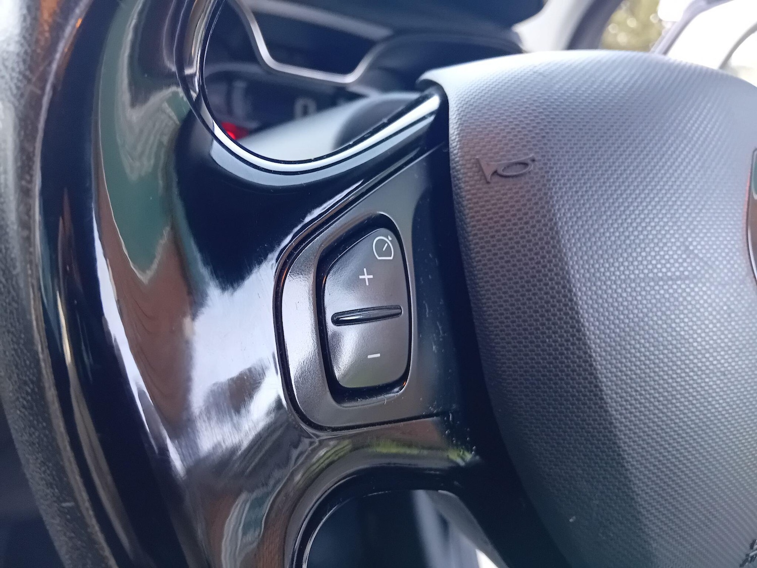 Used Renault Captur 2015 for sale - 76899045: Photo 17