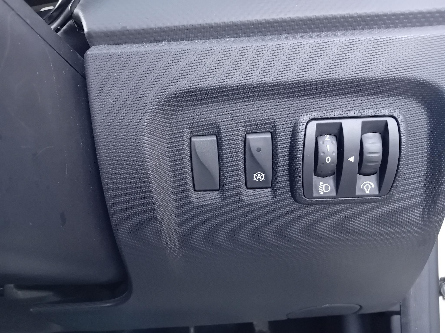 Used Renault Captur 2015 for sale - 76899045: Photo 18