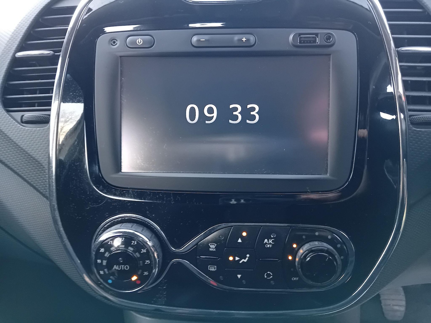 Used Renault Captur 2015 for sale - 76899045: Photo 20