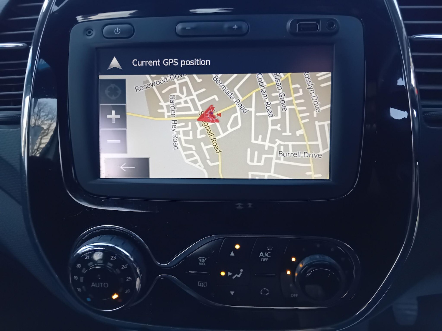 Used Renault Captur 2015 for sale - 76899045: Photo 23