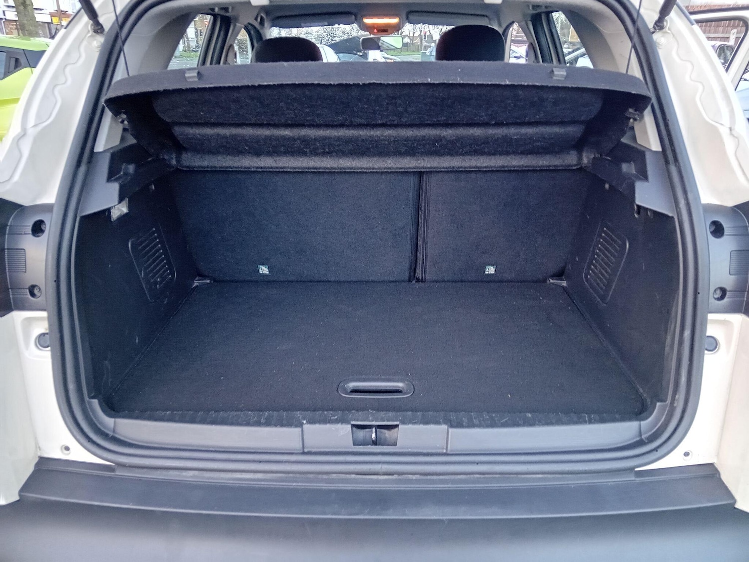 Used Renault Captur 2015 for sale - 76899045: Photo 30