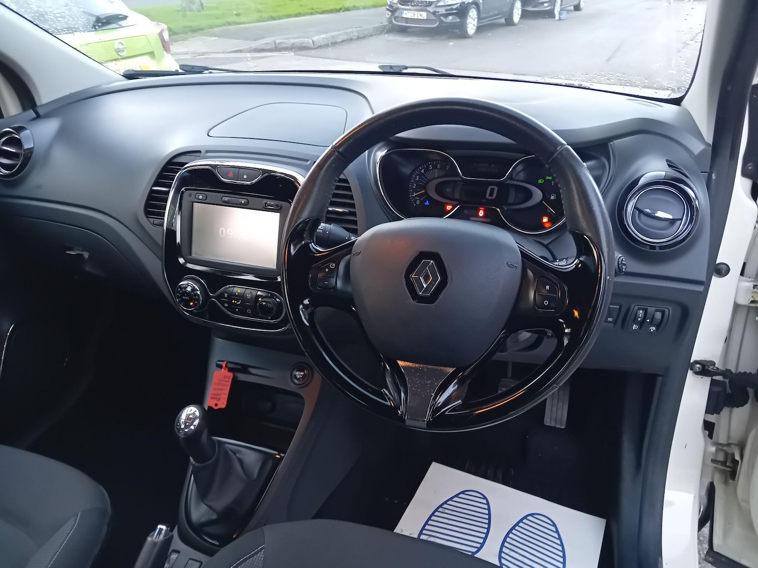 Used Renault Captur 2015 for sale - 76899045: Photo 38
