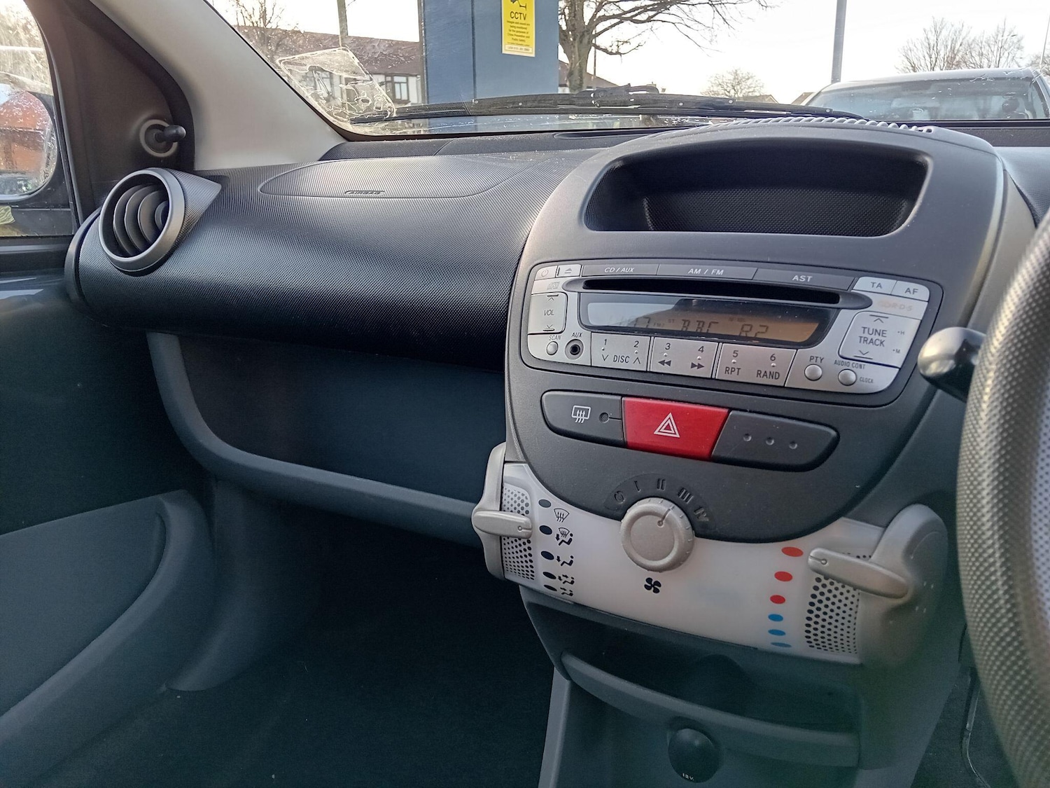 Used Peugeot 107 2010 for sale - 76899089: Photo 19