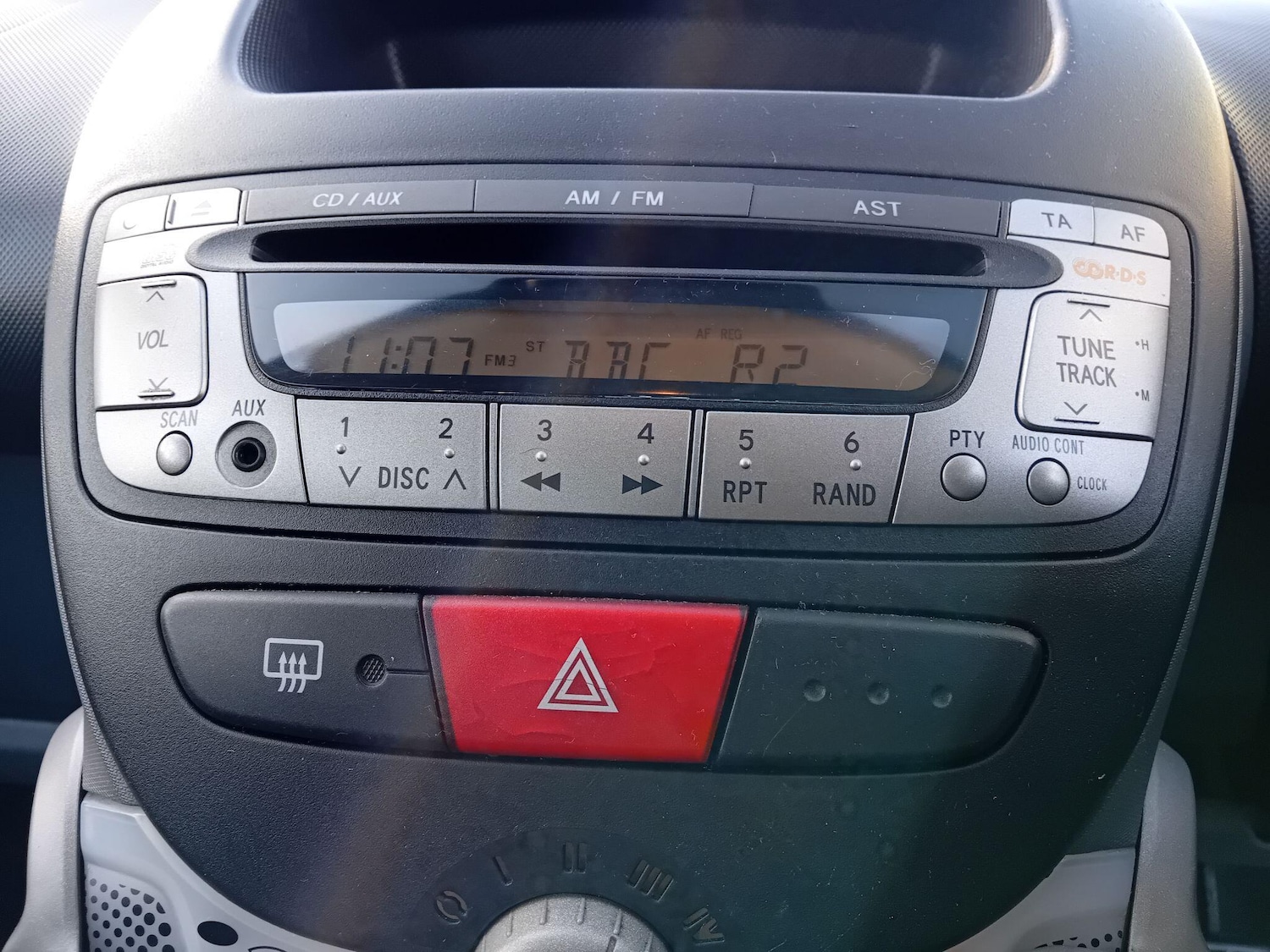 Used Peugeot 107 2010 for sale - 76899089: Photo 20