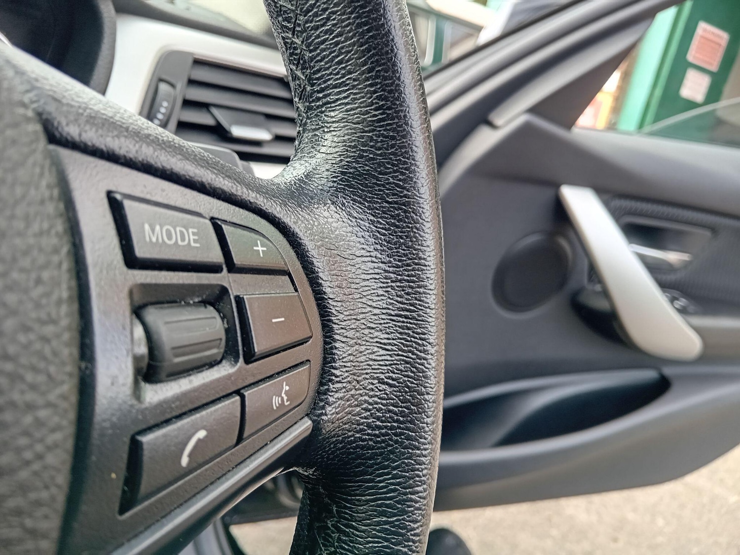 Used BMW 3 Series 2014 for sale - 76989879: Photo 30