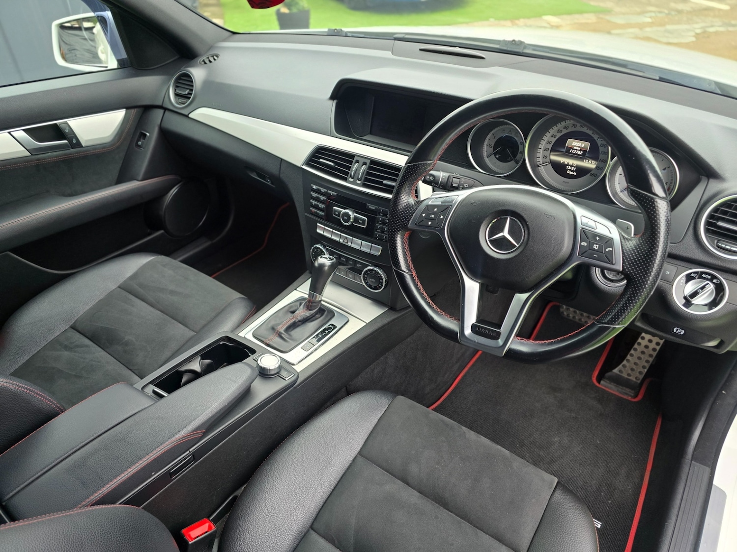 Used Mercedes-Benz C Class 2012 for sale - 77077633: Photo 16