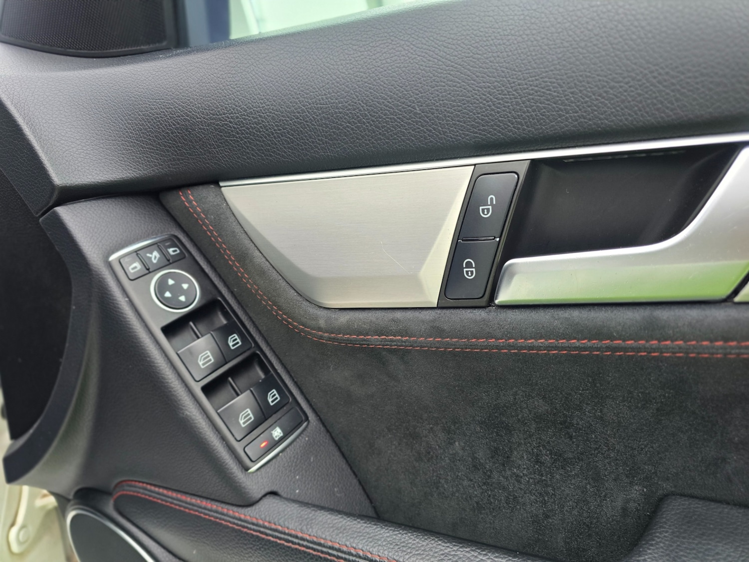 Used Mercedes-Benz C Class 2012 for sale - 77077633: Photo 22