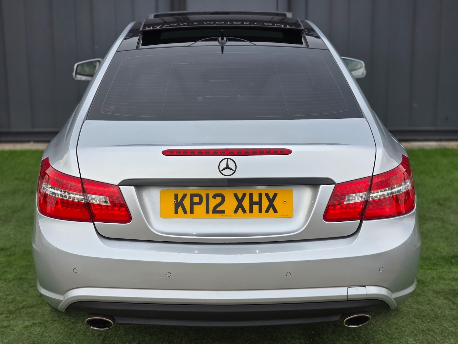 Used Mercedes-Benz E-Class 2012 for sale - 76149845: Photo 12