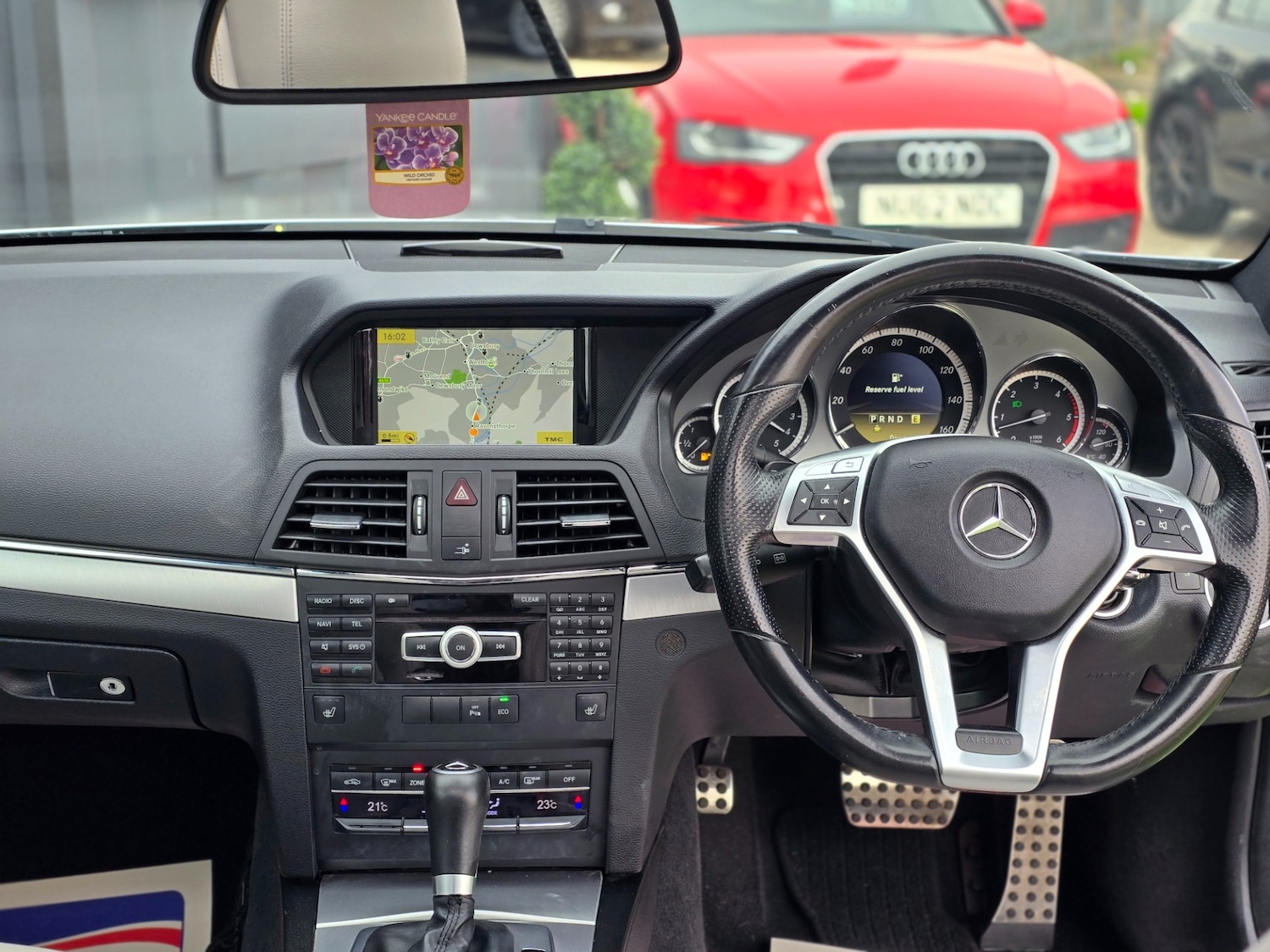 Used Mercedes-Benz E-Class 2012 for sale - 76149845: Photo 19