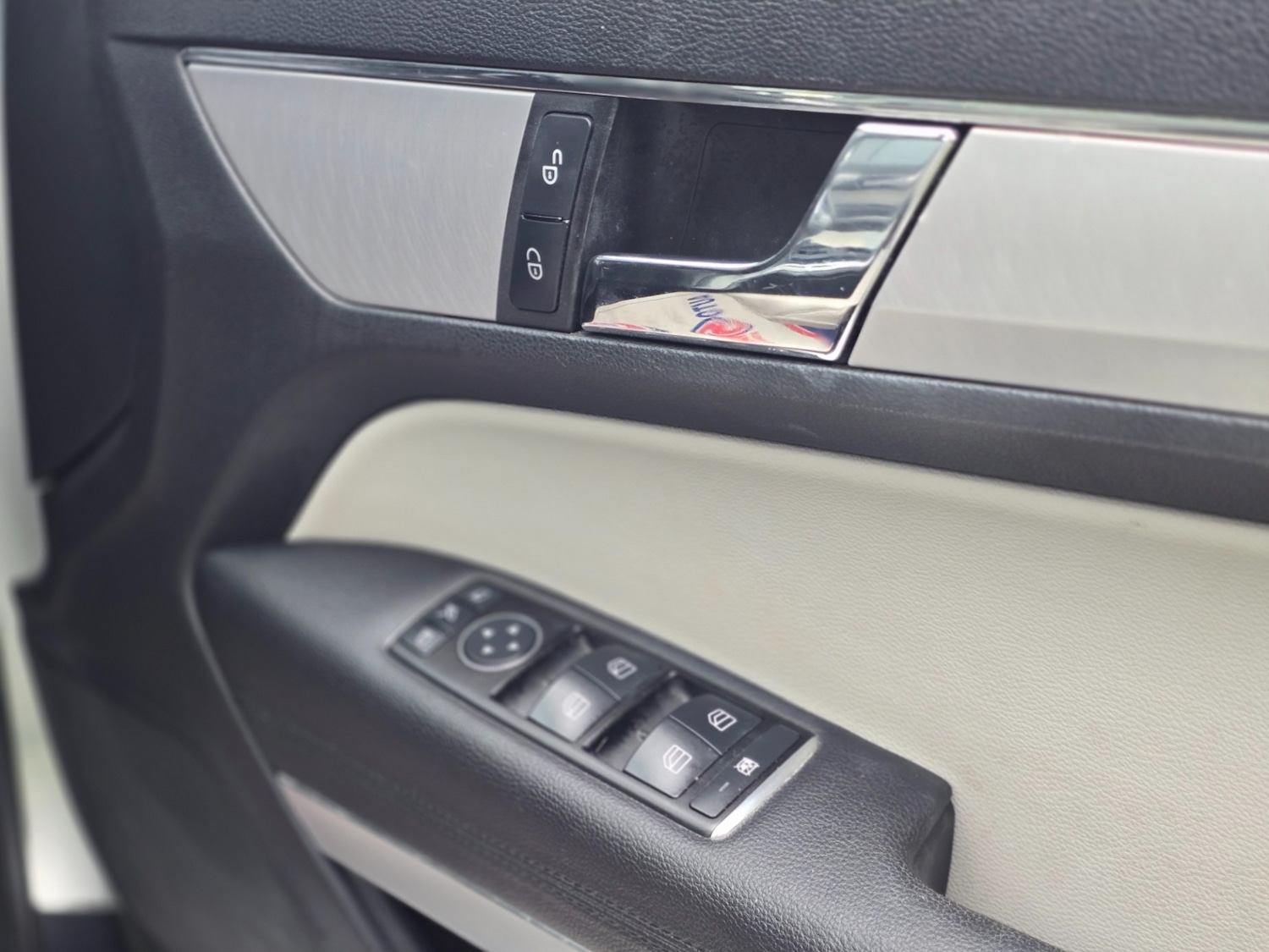 Used Mercedes-Benz E-Class 2012 for sale - 76149845: Photo 25