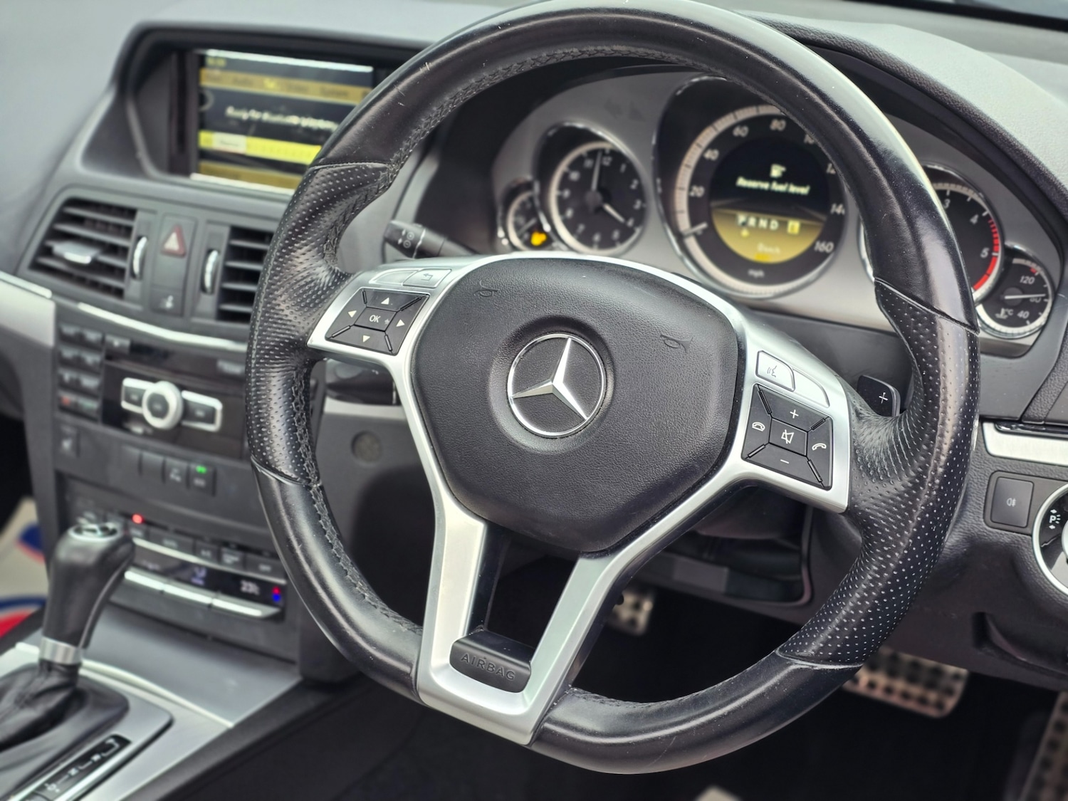Used Mercedes-Benz E-Class 2012 for sale - 76149845: Photo 26