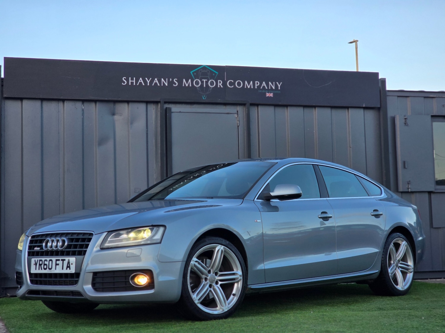 Used Audi A5 2010 for sale - 77077462: Photo 2