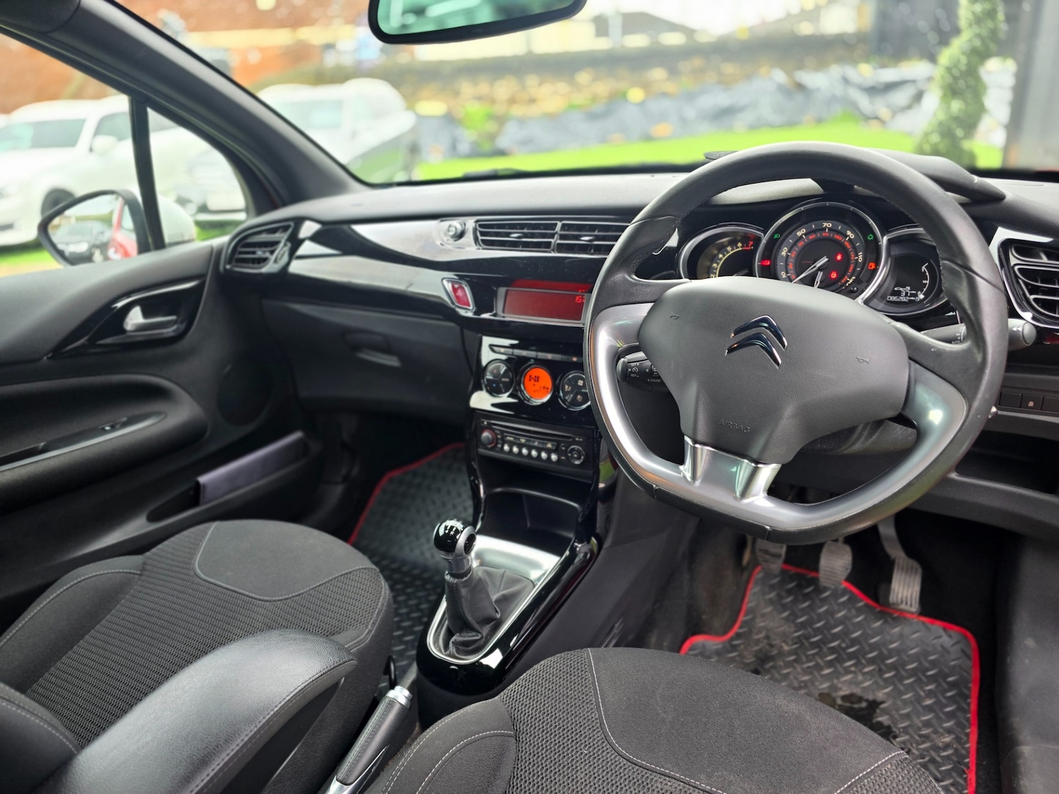 Used Citroen DS3 2013 for sale - 77077647: Photo 17