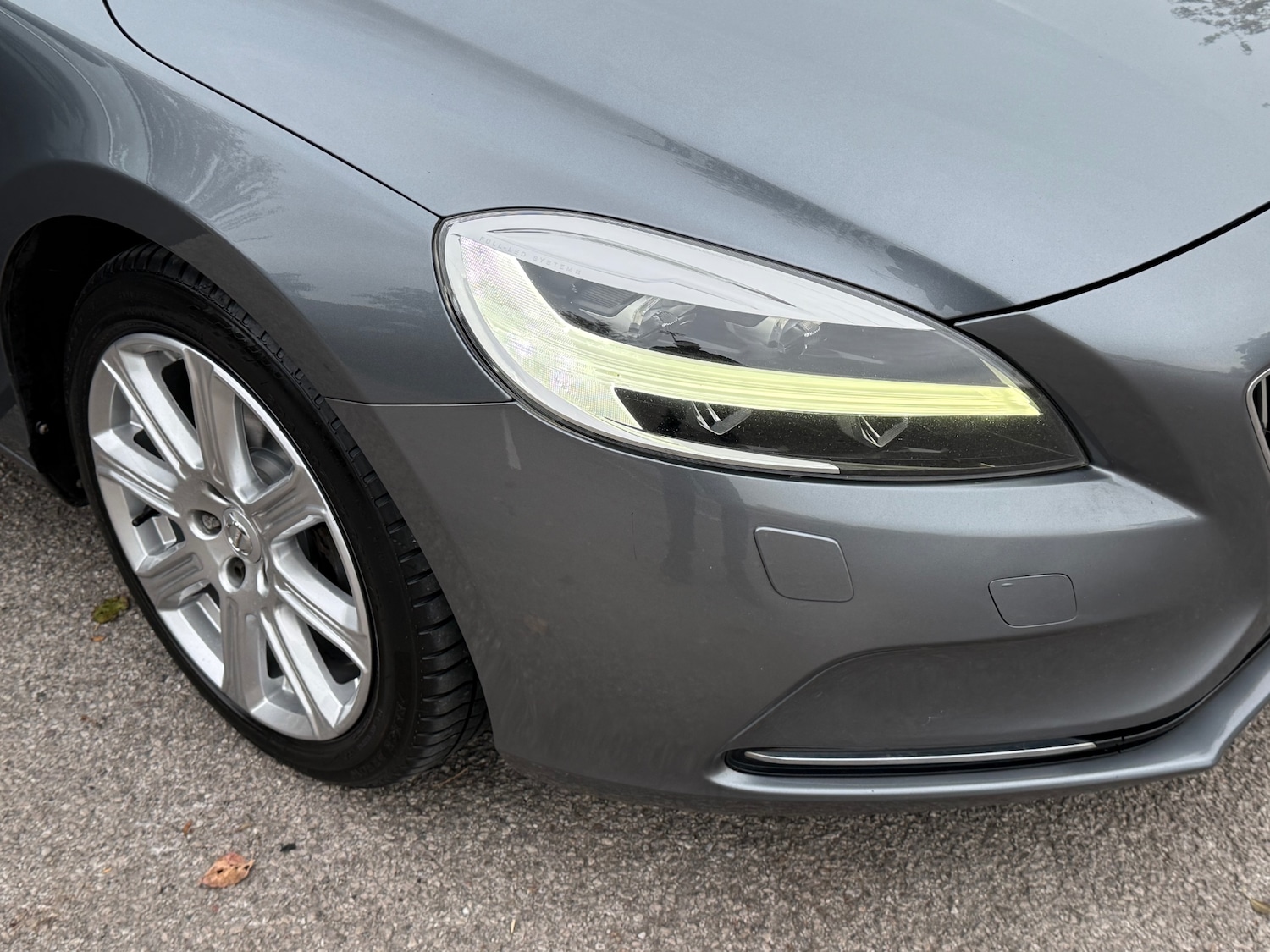 Used Volvo V40 2017 for sale - 76316670: Photo 16