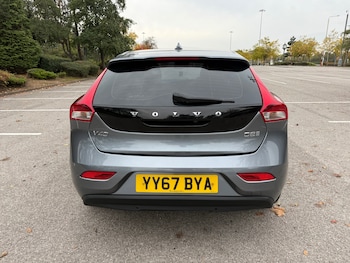 Used Volvo V40 2017 for sale - 76316670: Photo