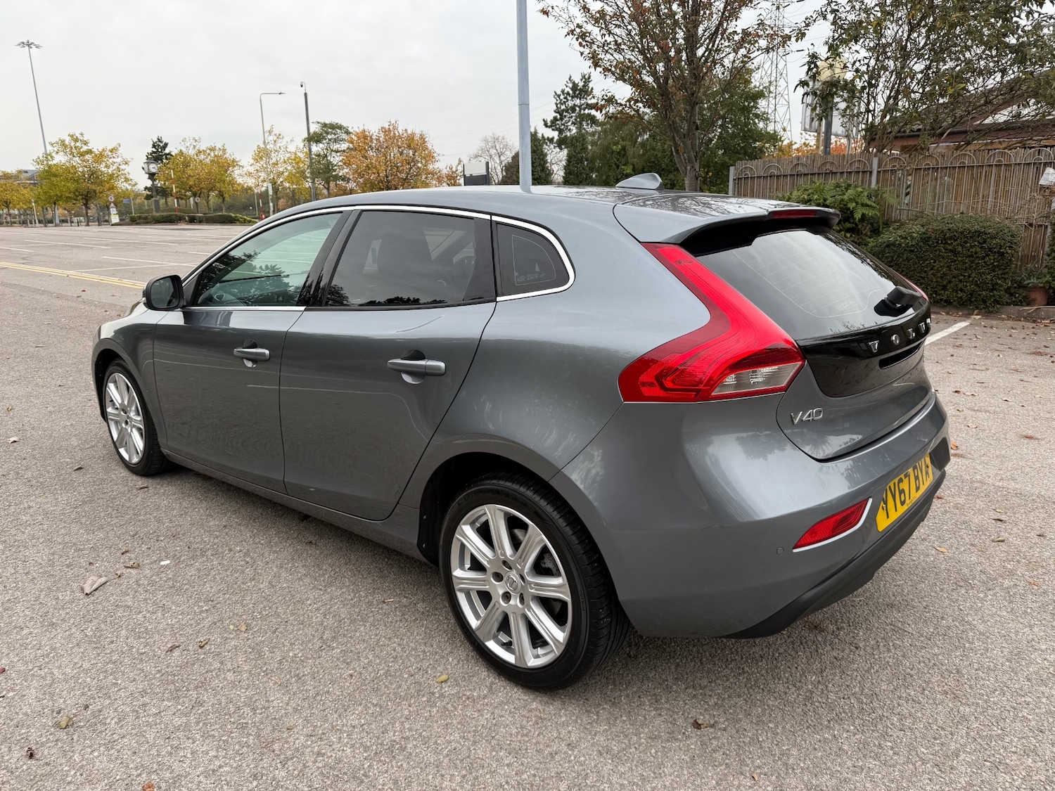 Used Volvo V40 2017 for sale - 76316670: Photo 6