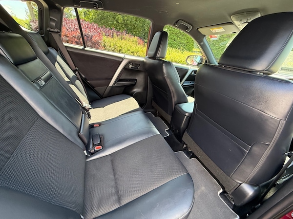 Used Toyota RAV4 2017 for sale - 75086224: Photo 11