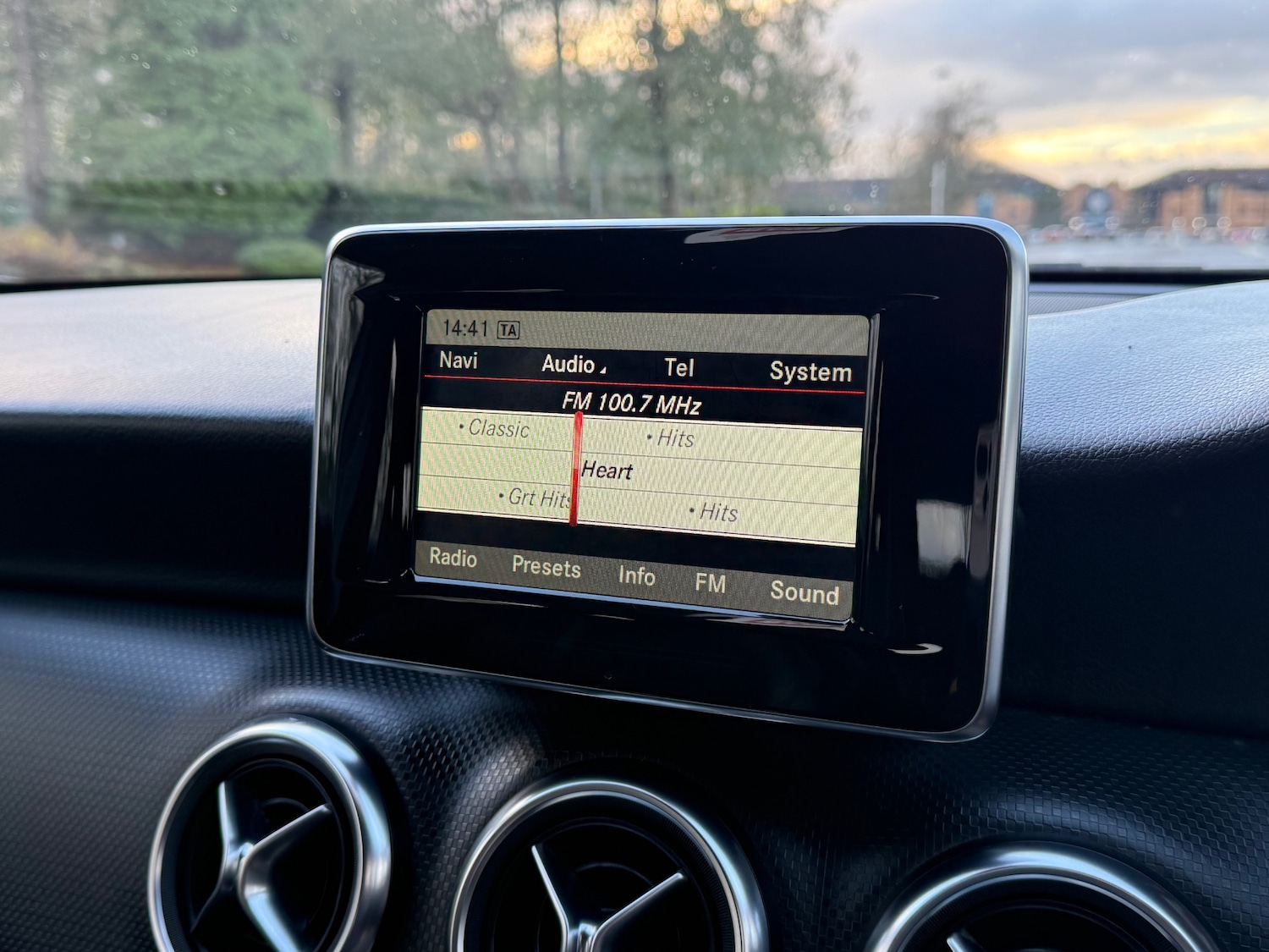 Used Mercedes-Benz A-Class 2015 for sale - 77567867: Photo 16