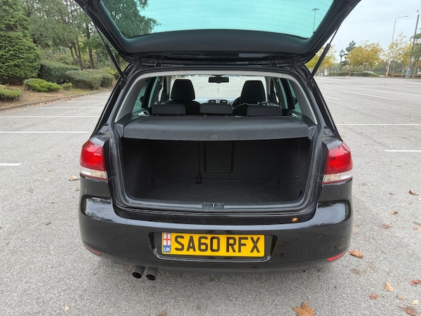 Used Volkswagen Golf 2010 for sale - 76309941: Photo 5