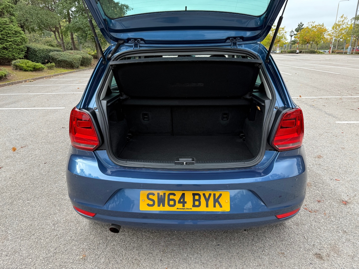 Used Volkswagen Polo 2014 for sale - 76224223: Photo 5