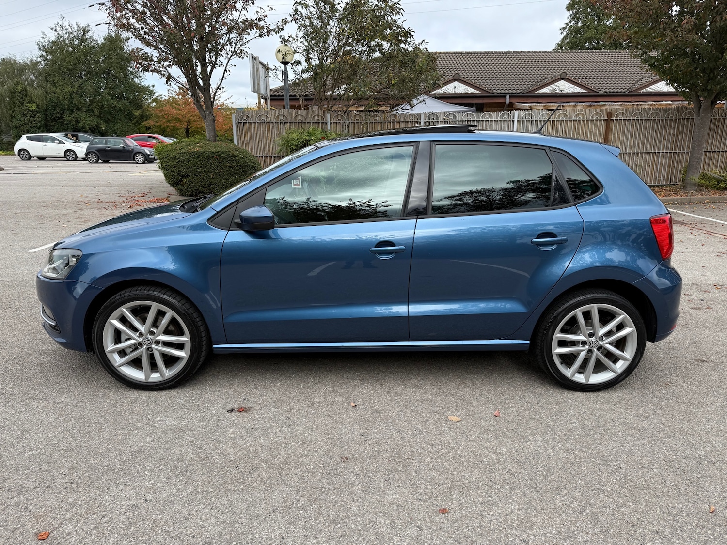 Used Volkswagen Polo 2014 for sale - 76224223: Photo 7