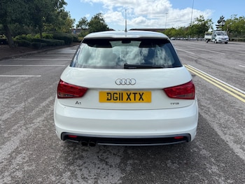 Used Audi A1 2011 for sale - 75471002: Photo