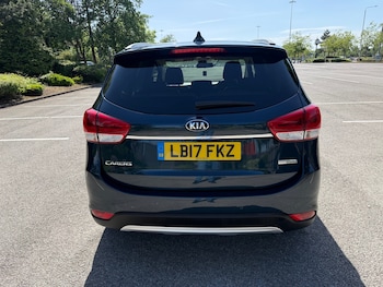 Used Kia Carens 2017 for sale - 78682074: Photo