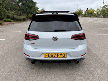 Used Volkswagen Golf 2017 for sale - 75952029: Photo