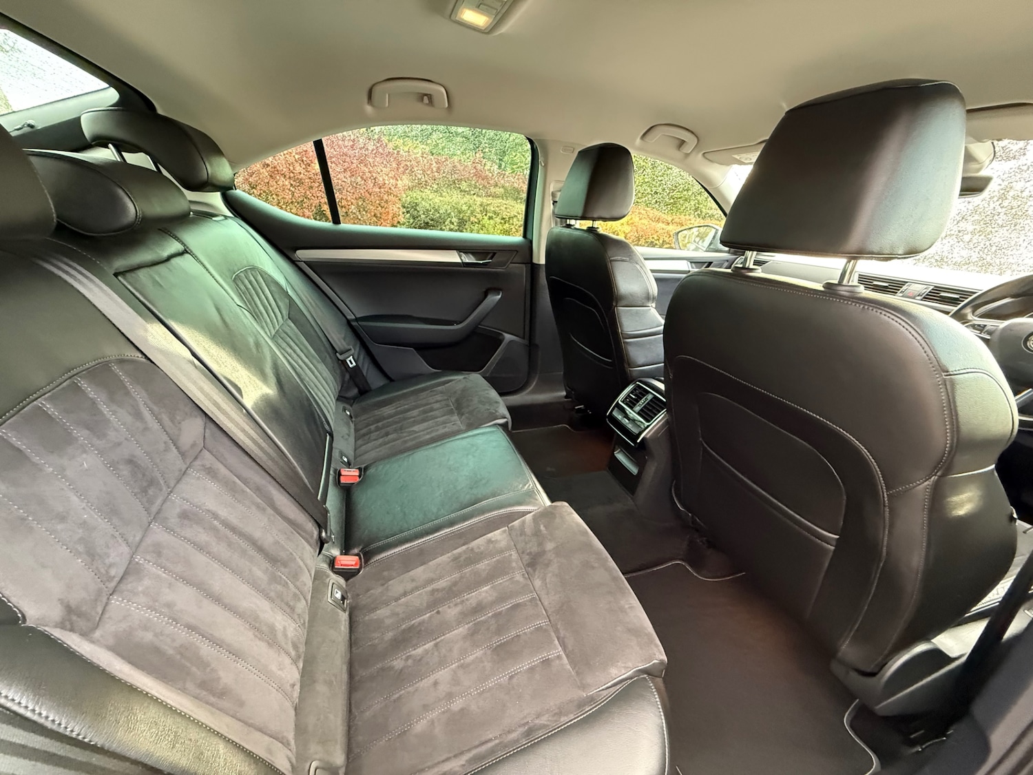 Used Skoda Superb 2015 for sale - 76480547: Photo 13