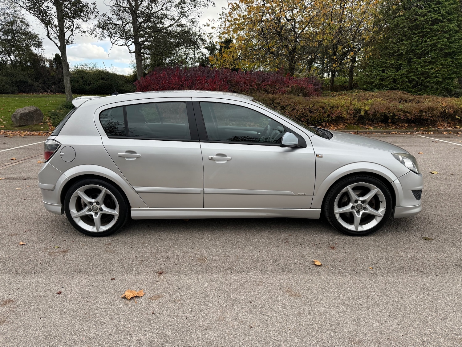 Used Vauxhall Astra 2009 for sale - 76627051: Photo 2