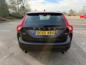 Used Volvo V60 2015 for sale - 77288830: Photo